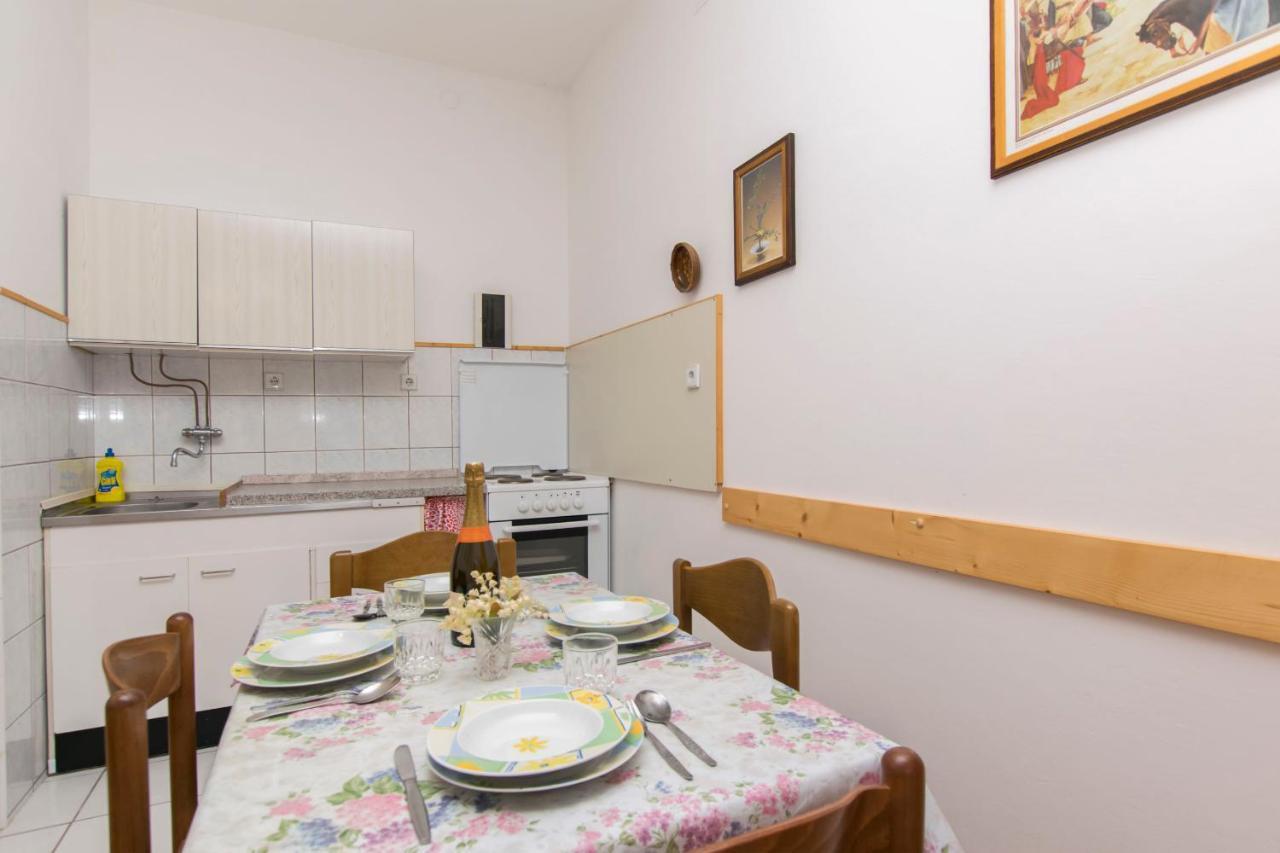 Apartments Amalija Vodice Exterior photo