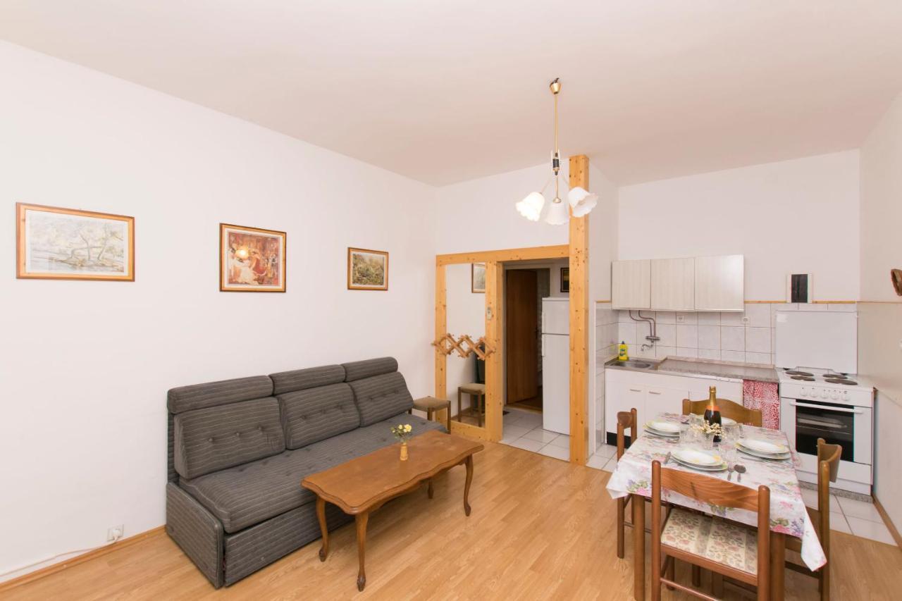 Apartments Amalija Vodice Exterior photo
