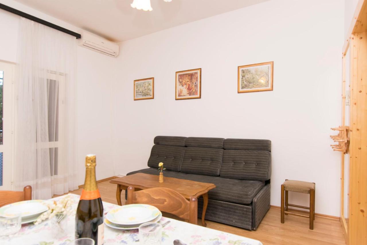 Apartments Amalija Vodice Exterior photo